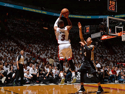 今晚籃球賽現(xiàn)場直播時間